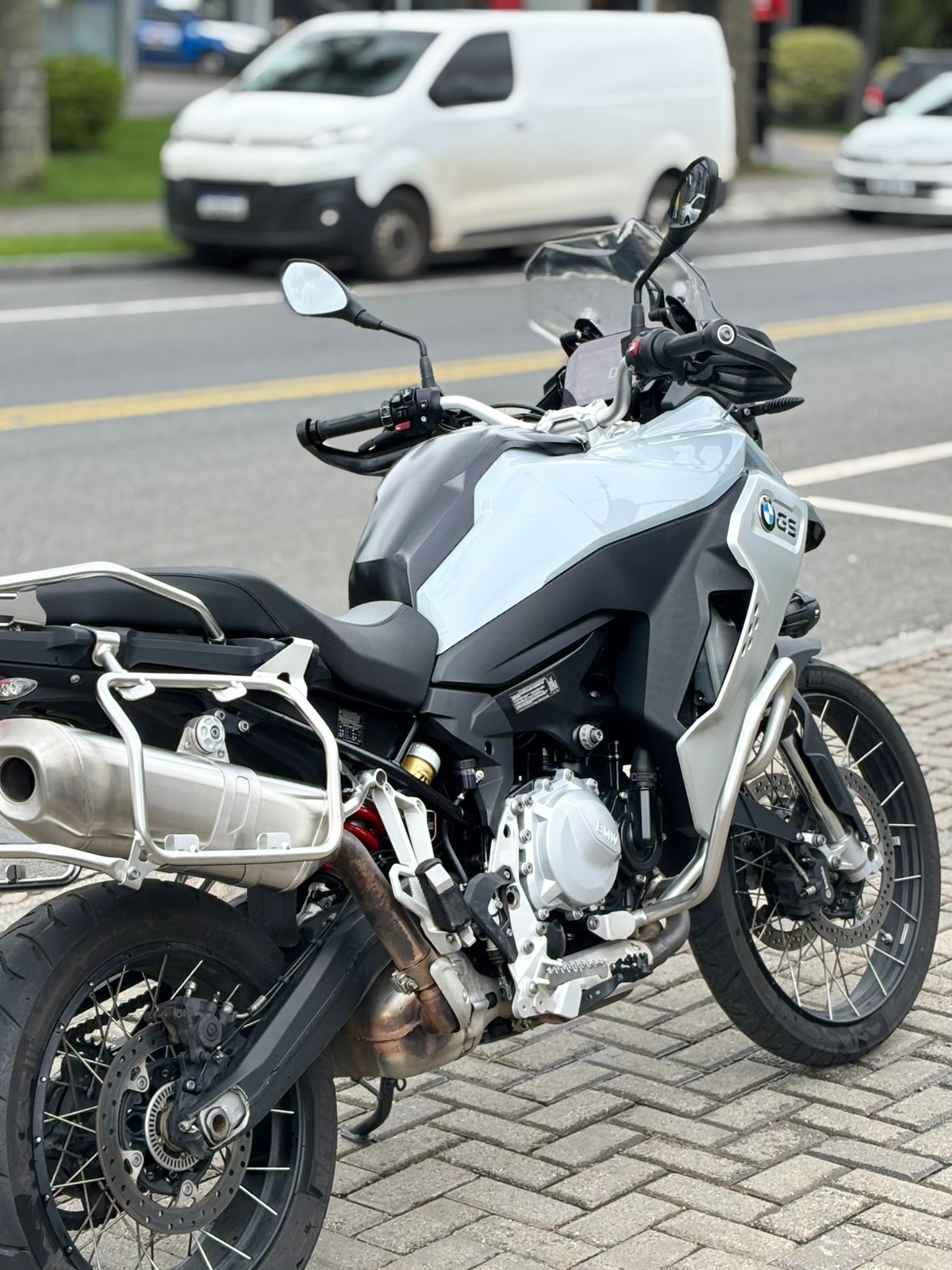 MOTO BMW4