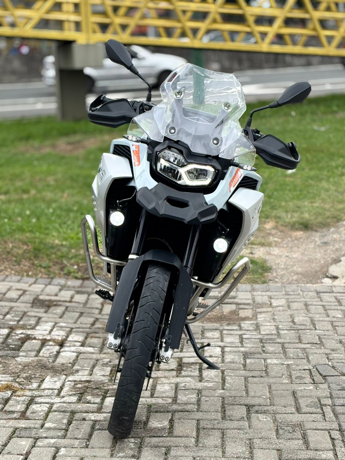 MOTO BMW8