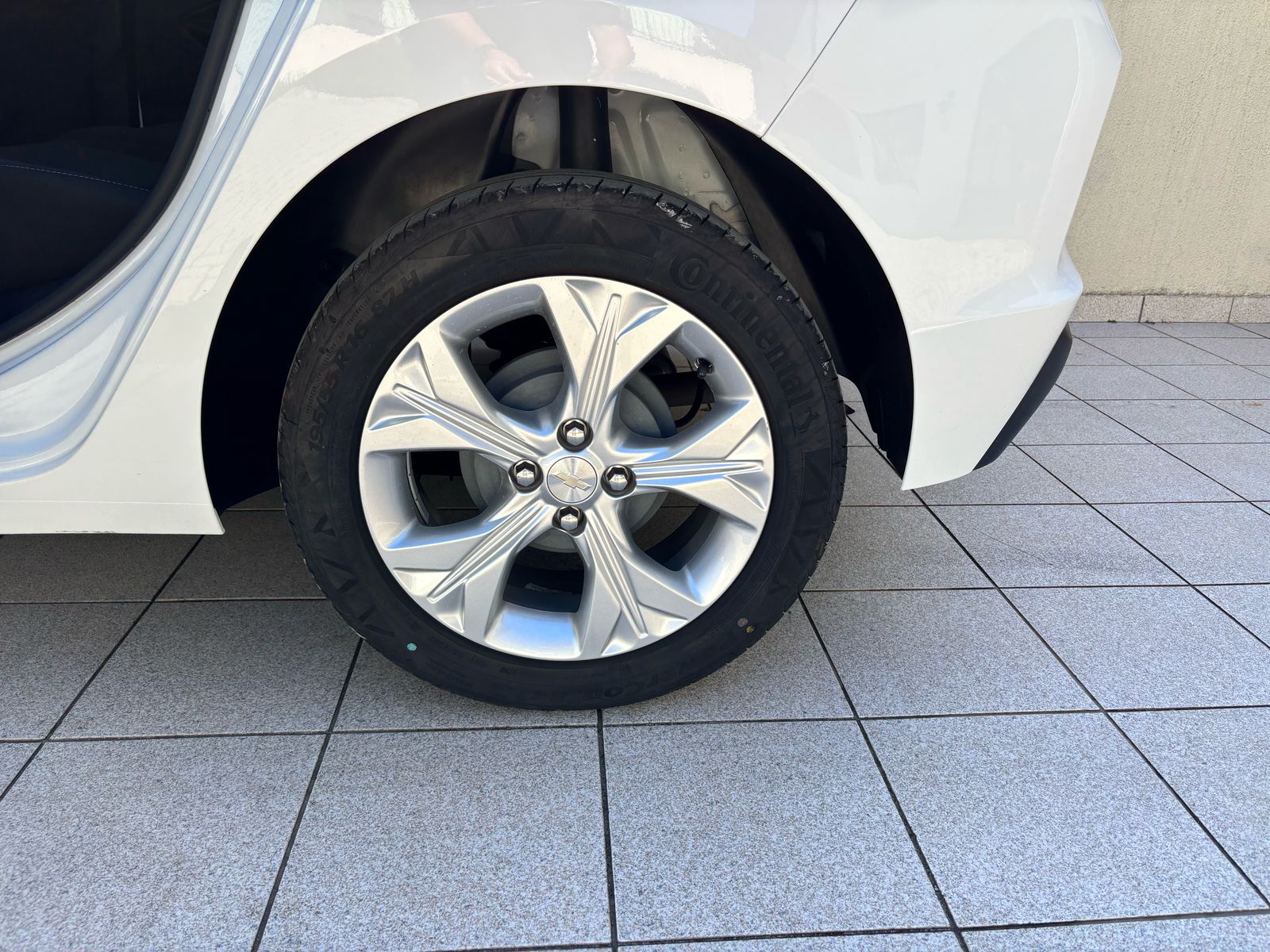 ONIX BRANCO