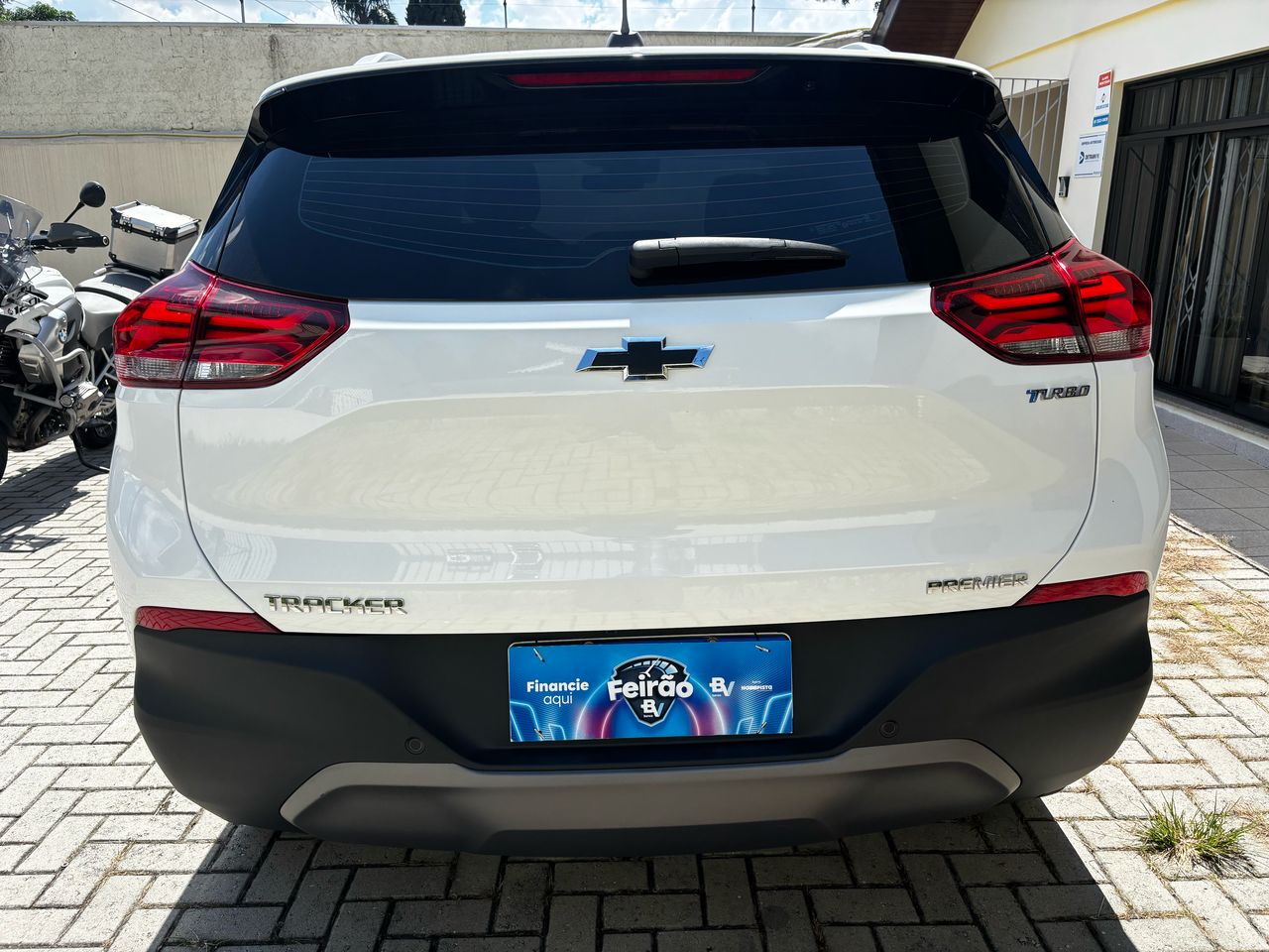 TRACKER BRANCA8
