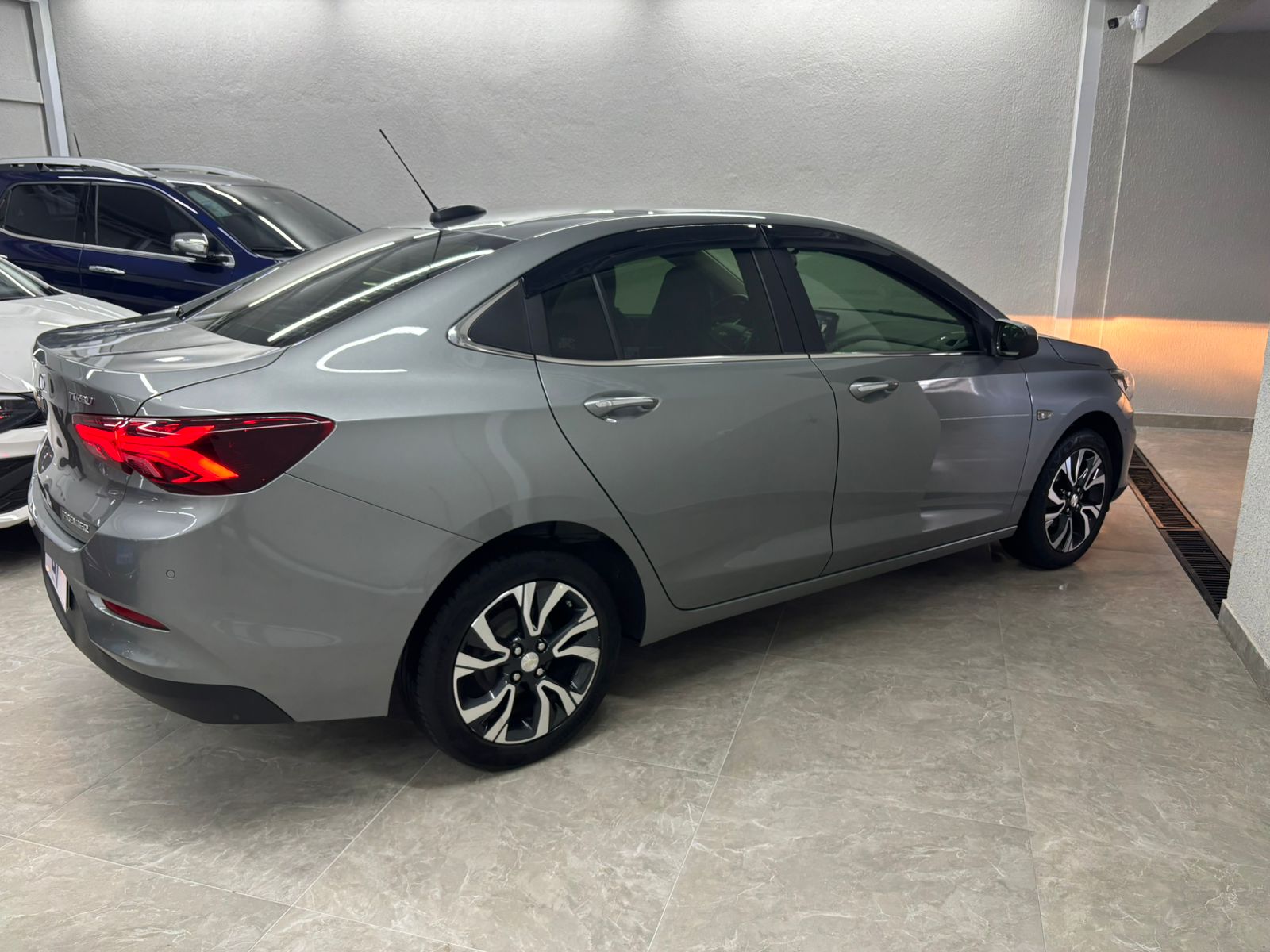 ONIX SEDAN 5